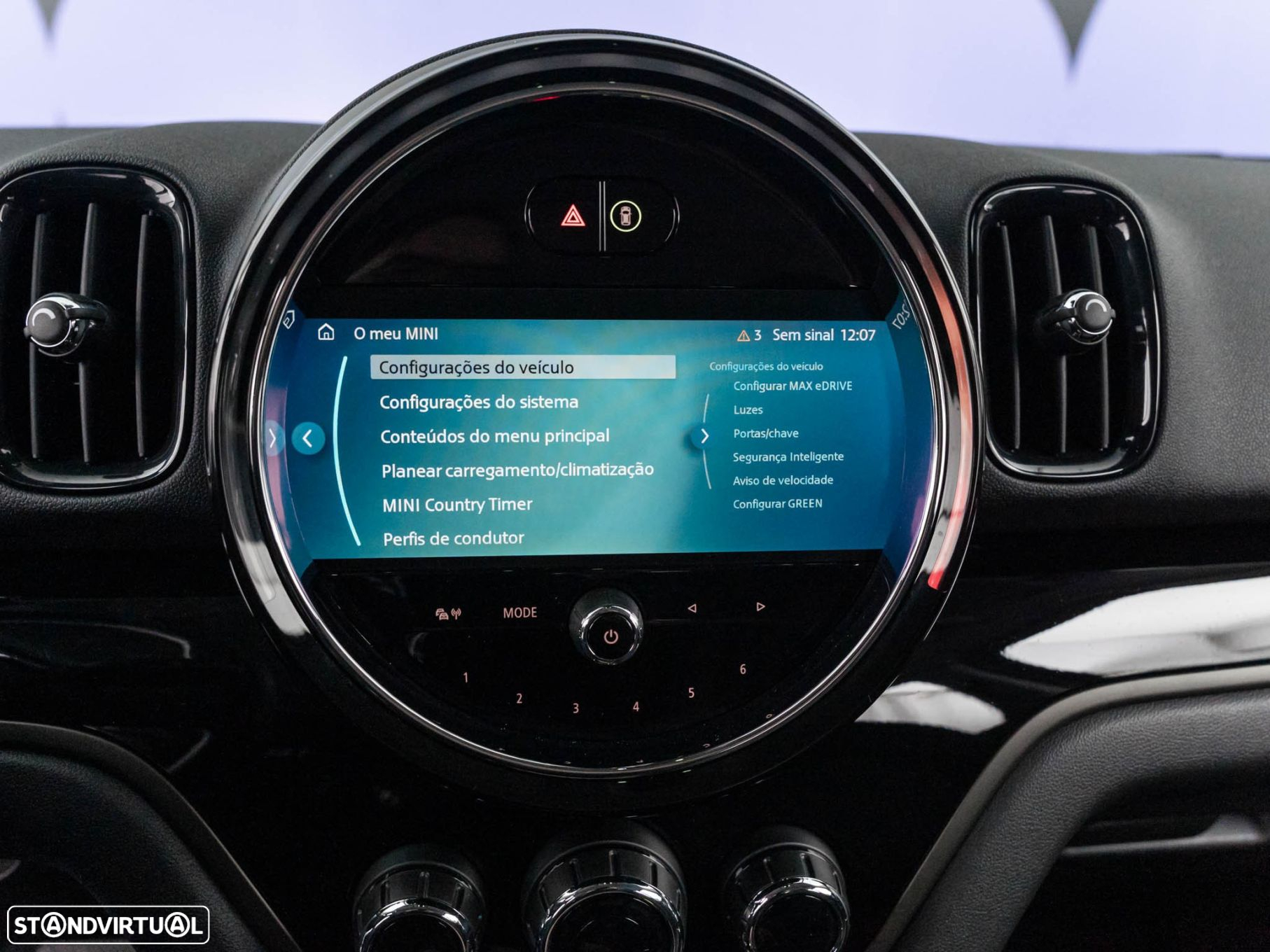 MINI Countryman Cooper SE Premium Essential Auto - 31