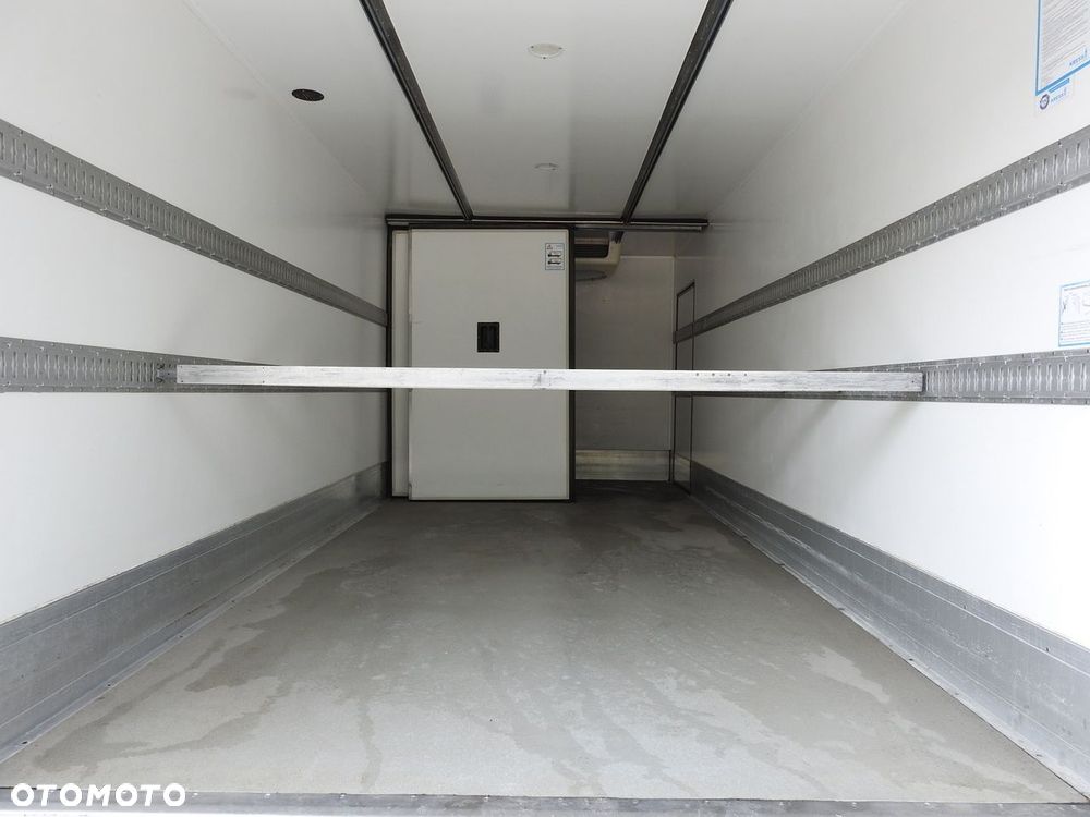 Mitsubishi CANTER FUSO 7C15 KONTENER CHŁODNIA WINDA 14 PALET -4*C ZASILANIE 230V KLIMATYZACJA AUTOMATYCZNA SKRZYNIA 150KM - 29