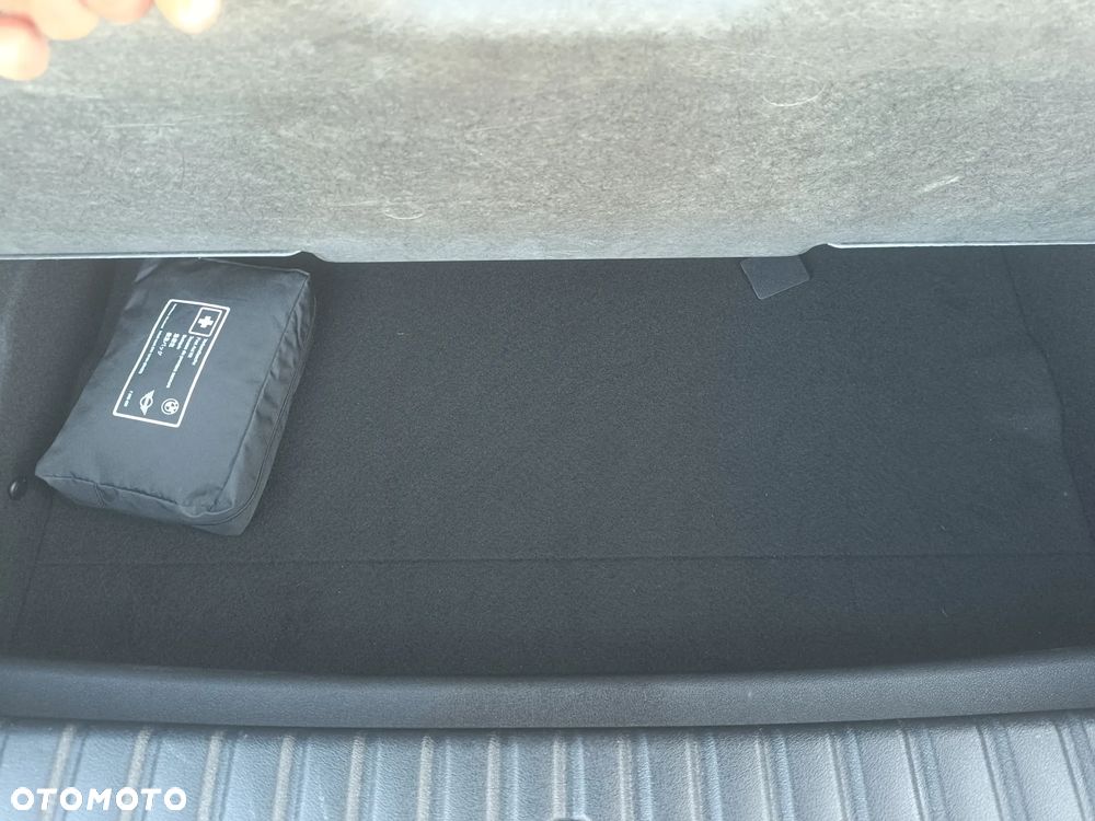 BMW Seria 1 118i M Sport - 25