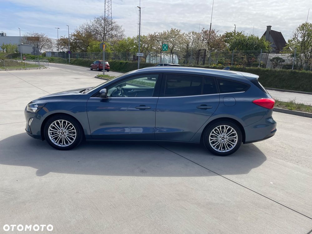 Ford Focus 1.0 EcoBoost STart-Stopp-System TITANIUM - 4