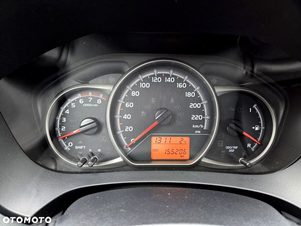 Toyota Yaris - 33