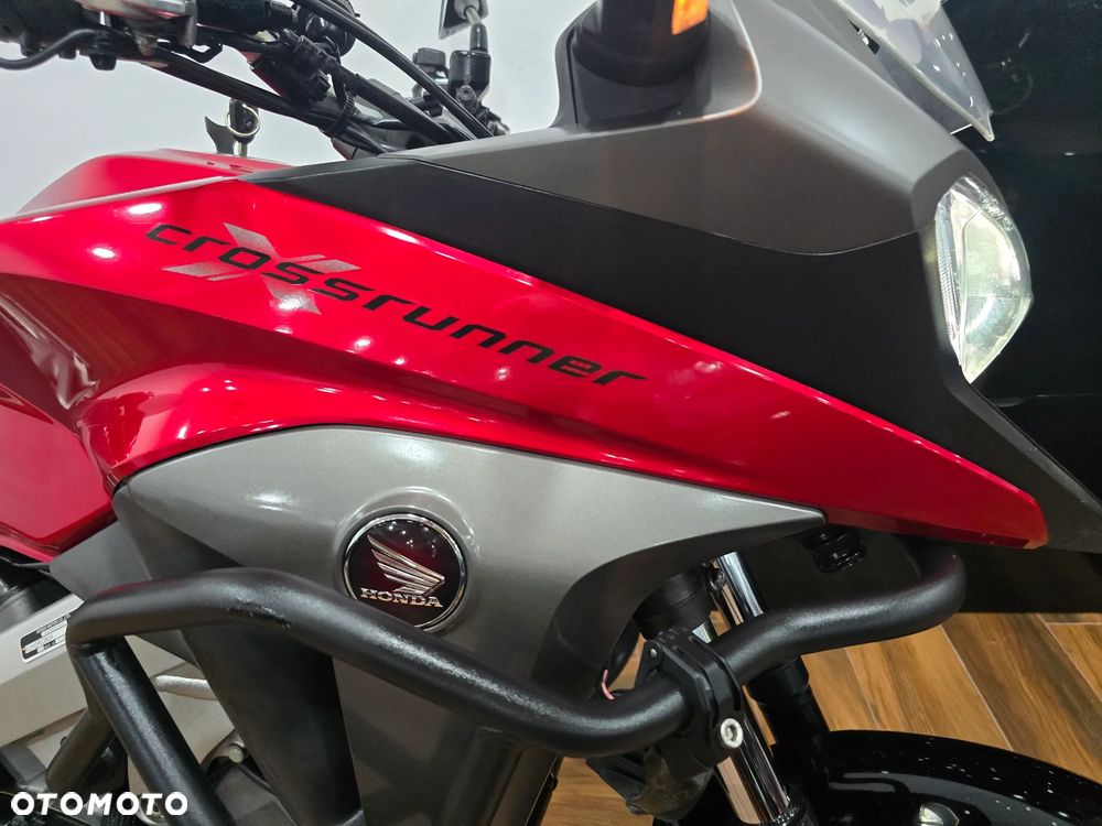 Honda VFR - 23