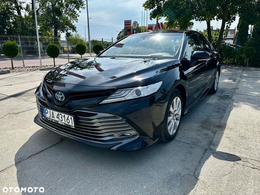 Toyota Camry 2.5 Hybrid Prestige CVT - 2