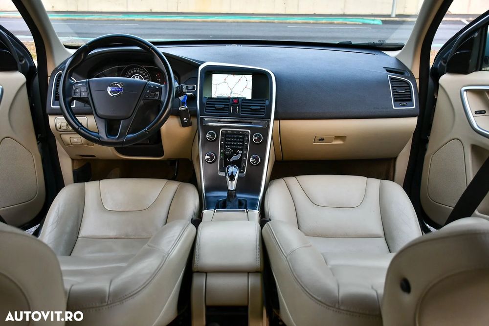 Volvo XC 60 D4 AWD Geartronic Summum - 8