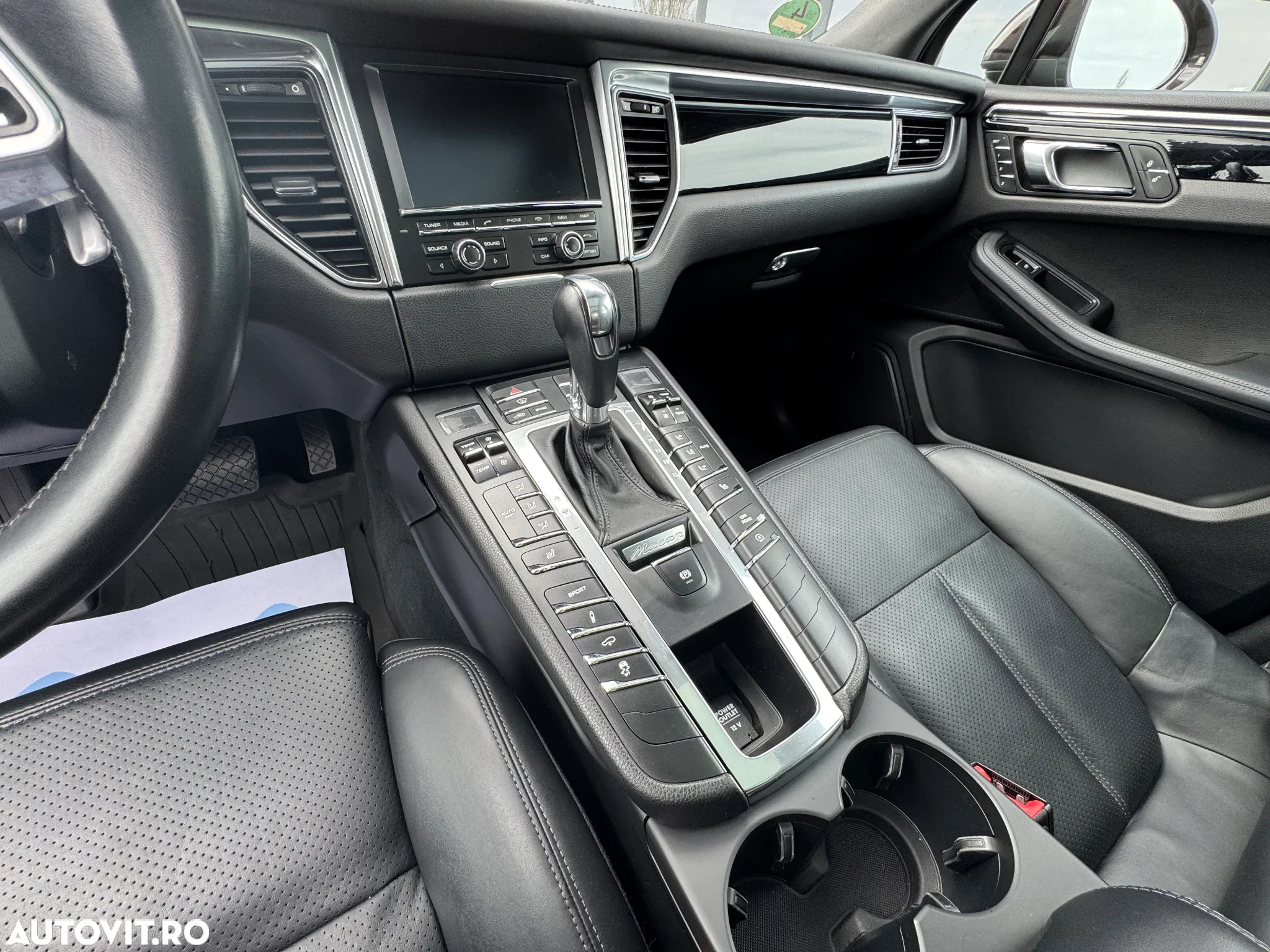 Porsche Macan 3.0 PDK S - 35