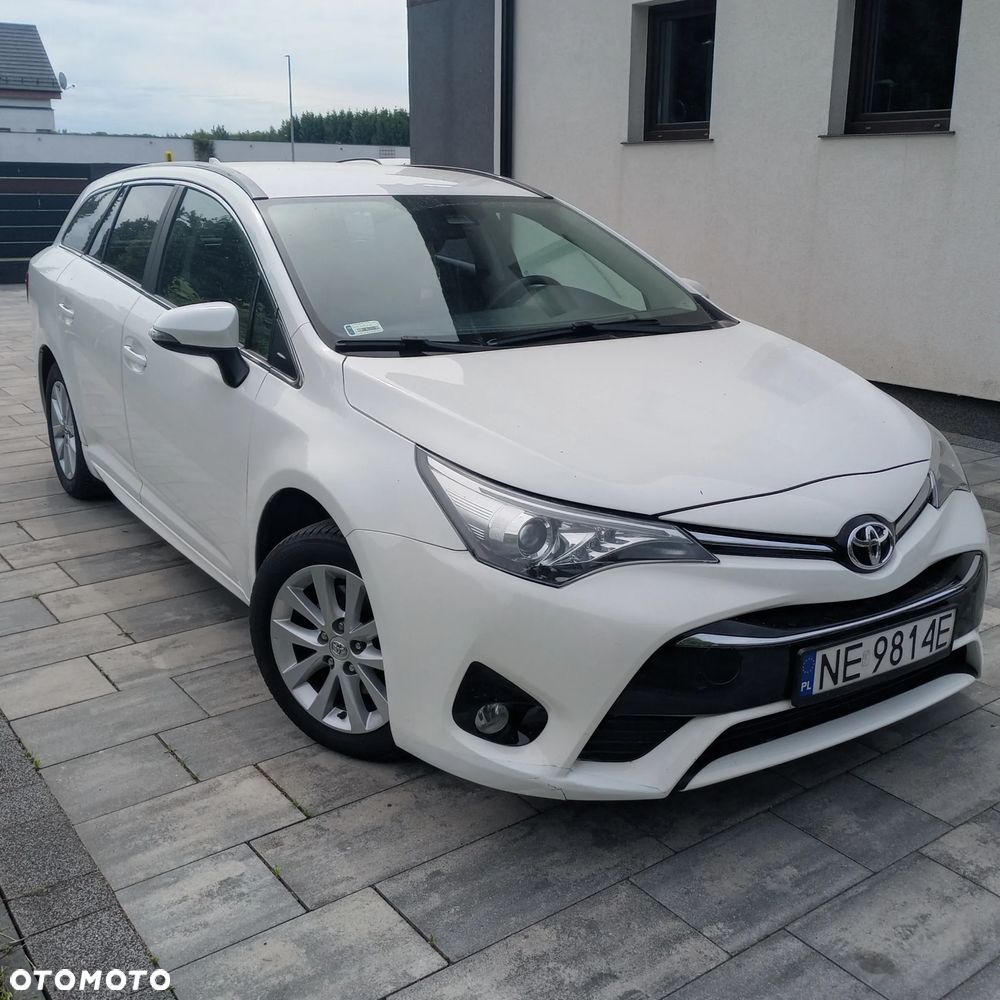 Toyota Avensis - 2
