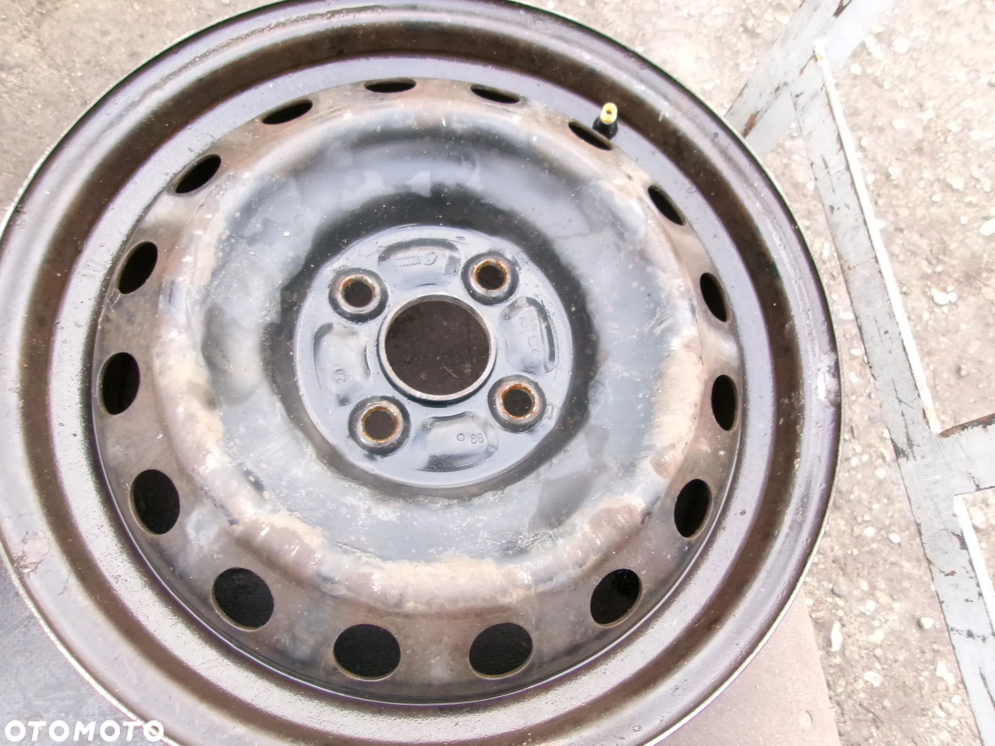 FELGA FELGI STAL 15 CALI TOYOTA YARIS II 4X100 - 3