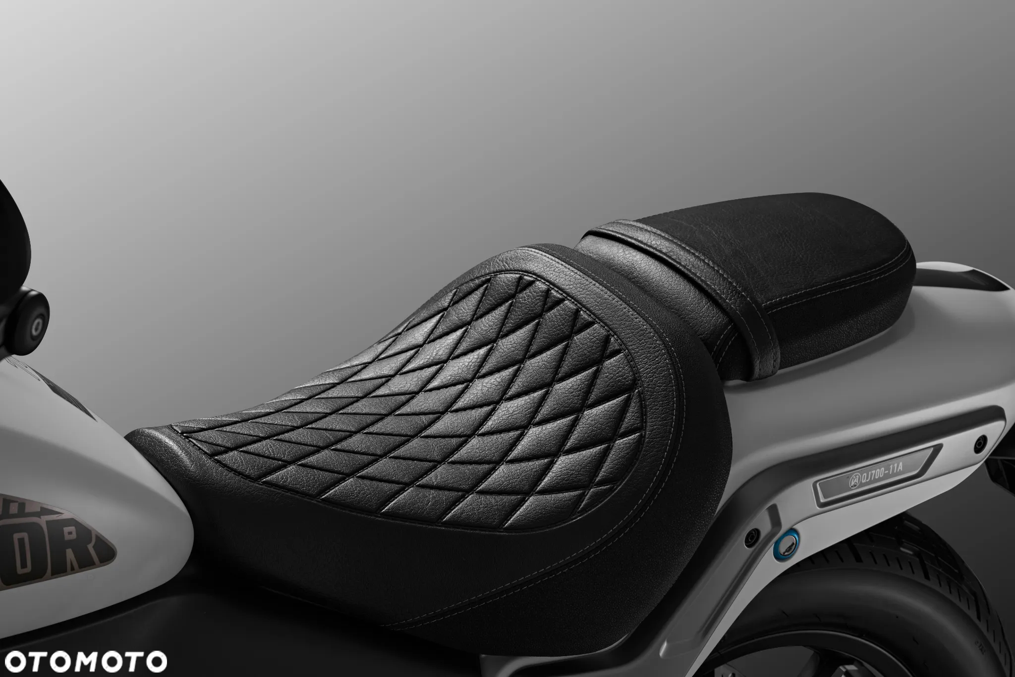 QJMOTOR SRV 700 - 12