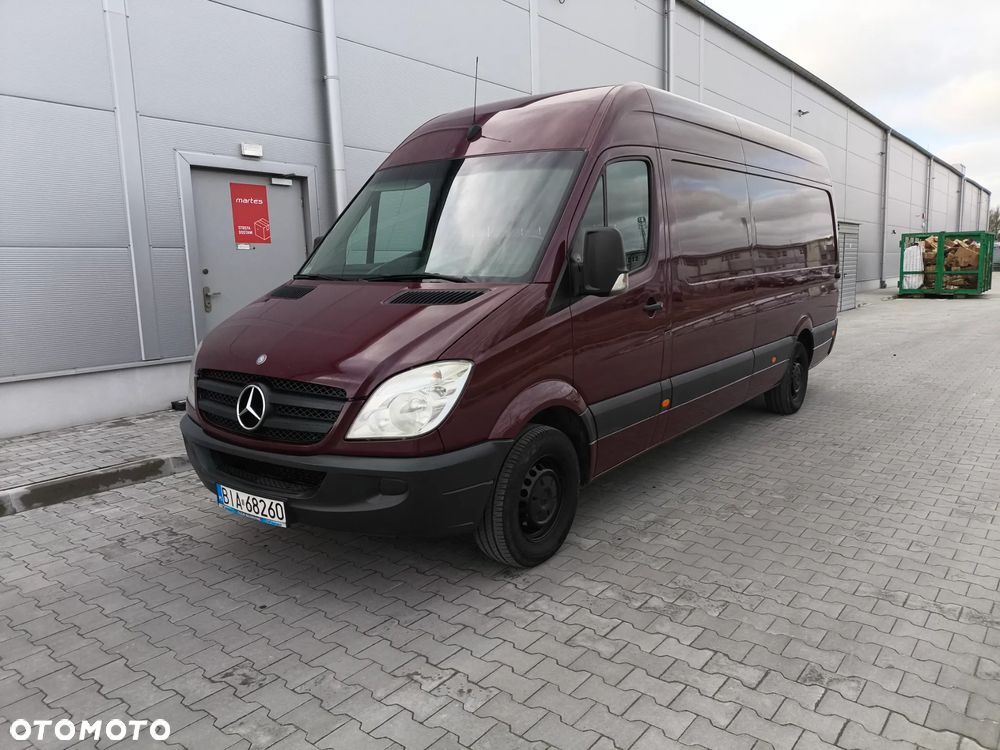 Mercedes-Benz Sprinter - 1