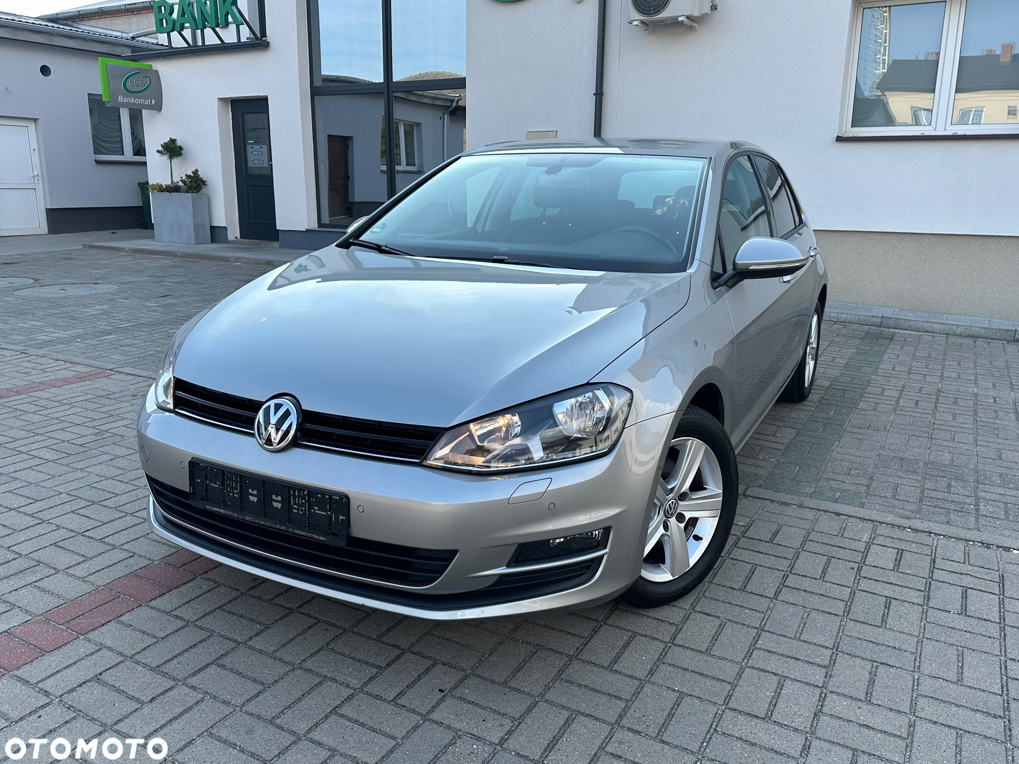 Volkswagen Golf - 9