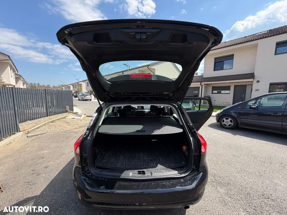 Ford Focus 1.5 EcoBlue Start-Stopp-System Aut. TITANIUM - 7