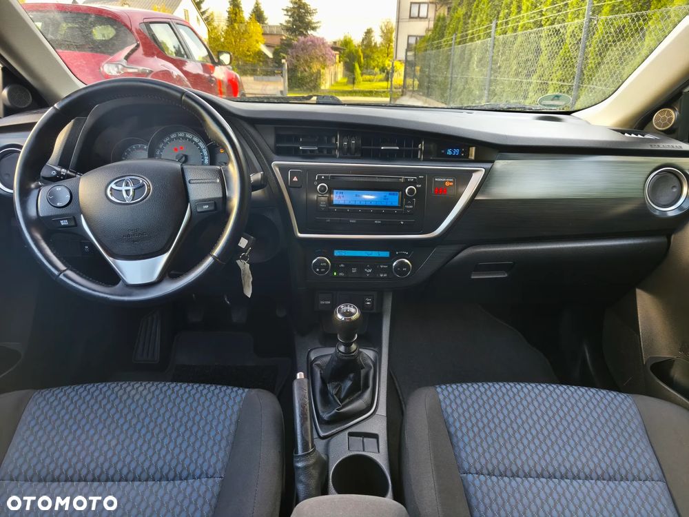 Toyota Auris 1.33 Dual-VVT-i Cool - 21