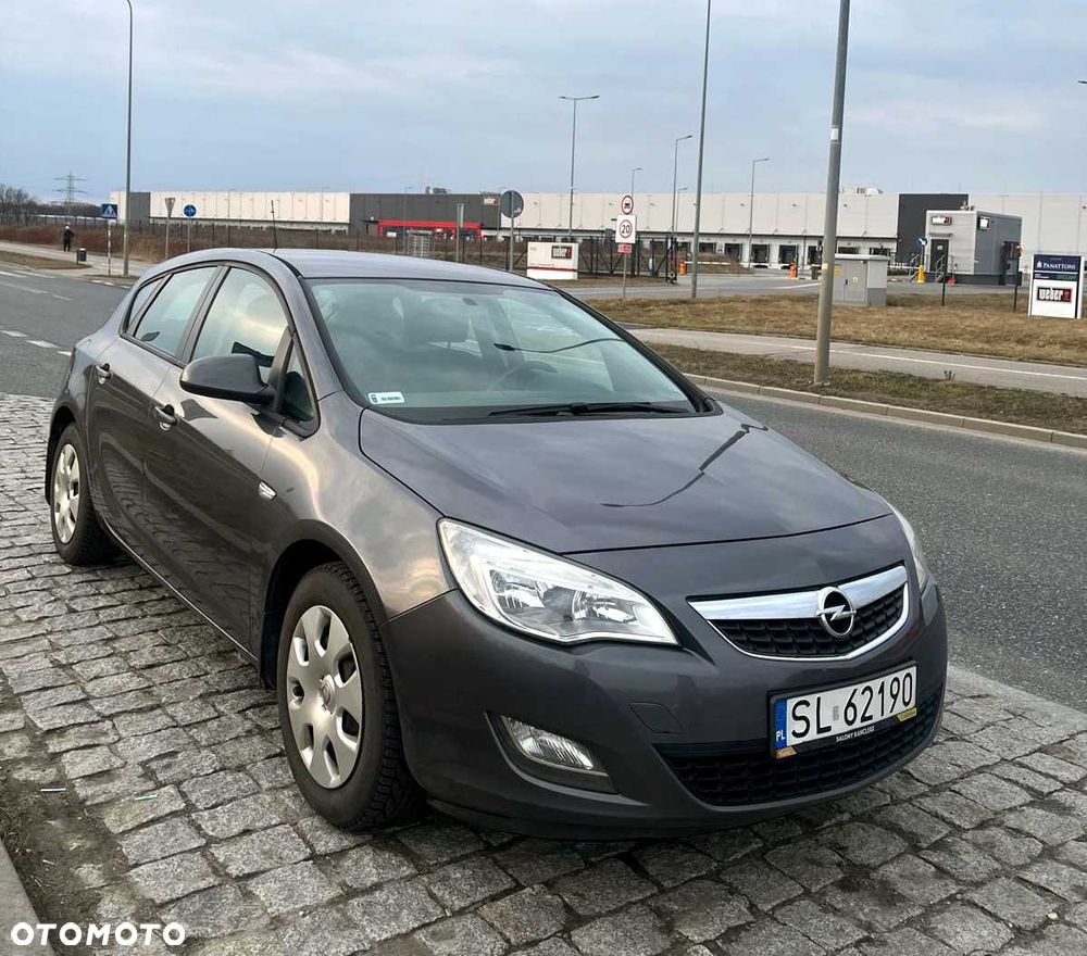 Opel Astra - 2