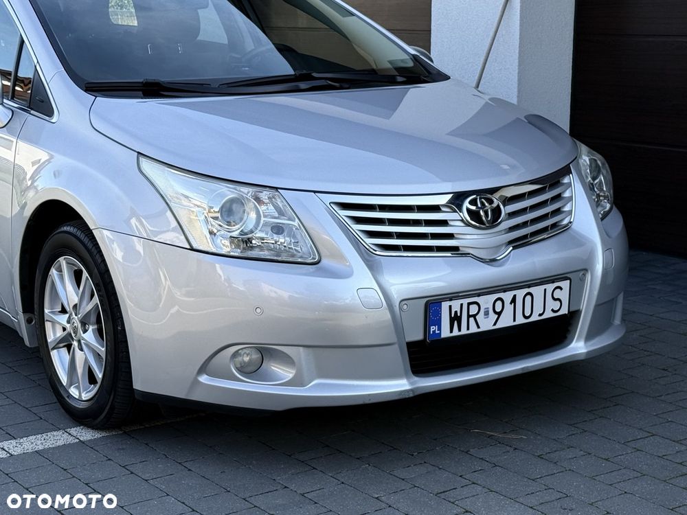 Toyota Avensis - 33