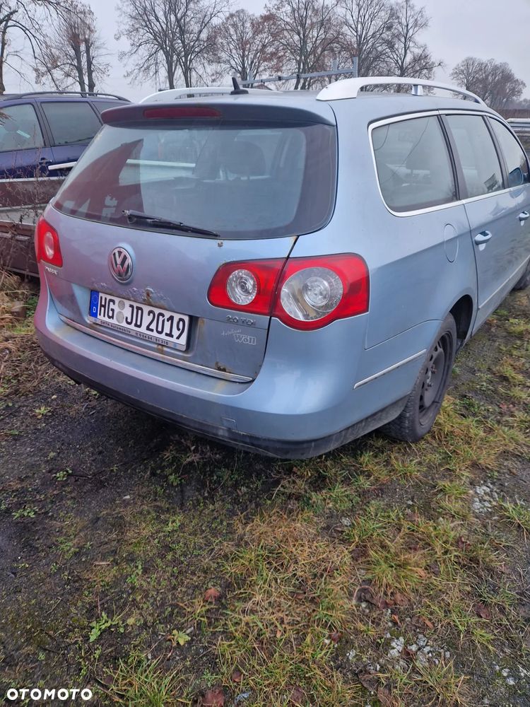 Volkswagen Passat 2.0 TDI DPF DSG Individual Chrom dunkel - 7