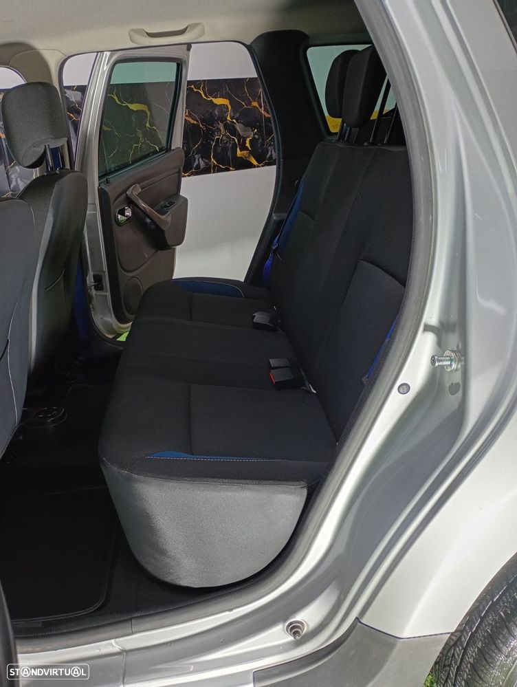 Dacia Duster 1.5 dCi SL Urban Explorer - 16