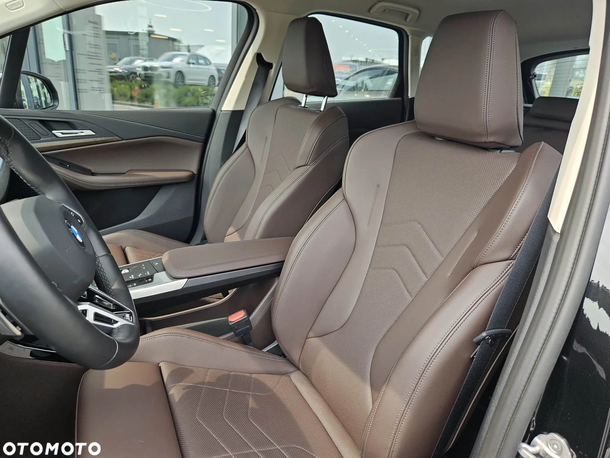 BMW Seria 2 220i Active Tourer - 11