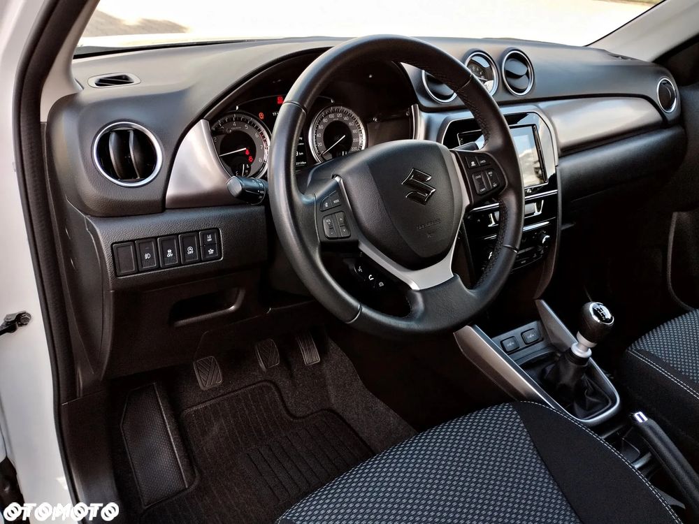 Suzuki Vitara - 10