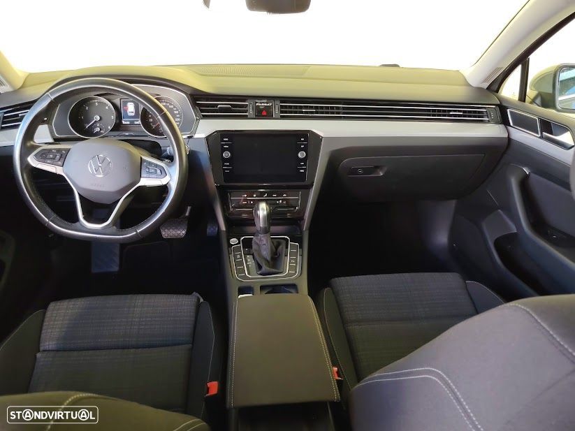 VW Passat Variant 2.0 TDI Business DSG - 6