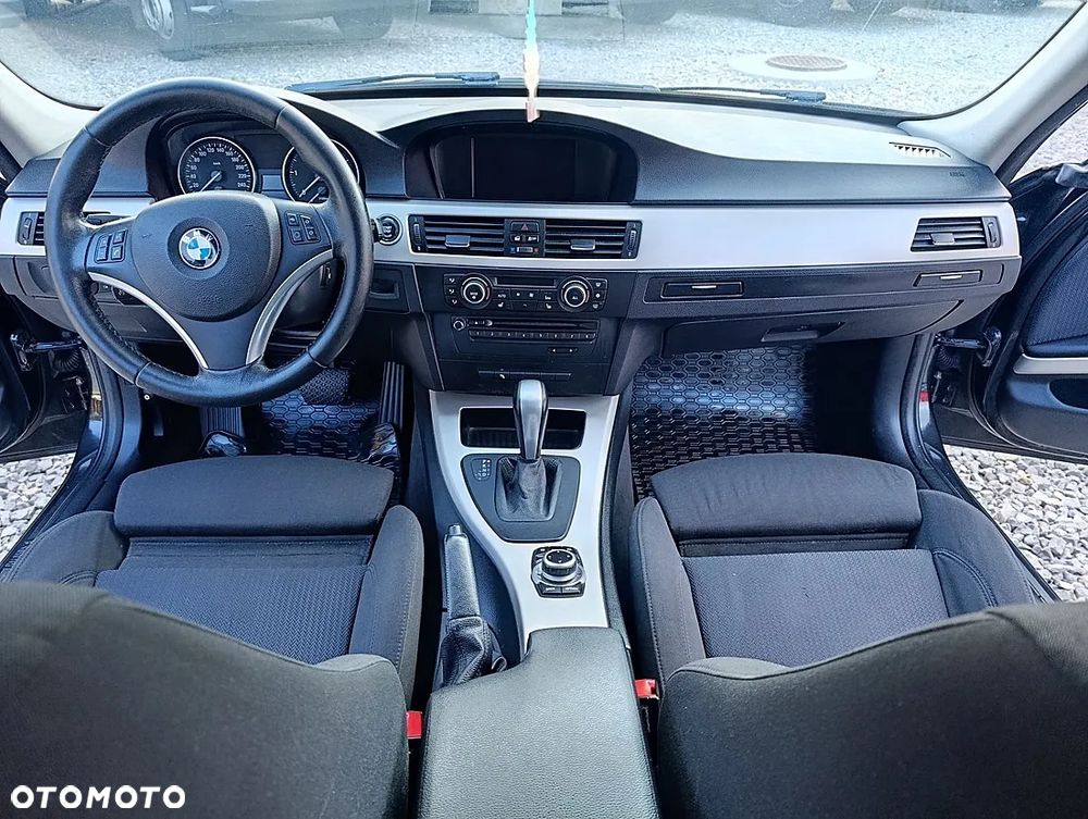 BMW Seria 3 325d DPF Edition Exclusive - 18