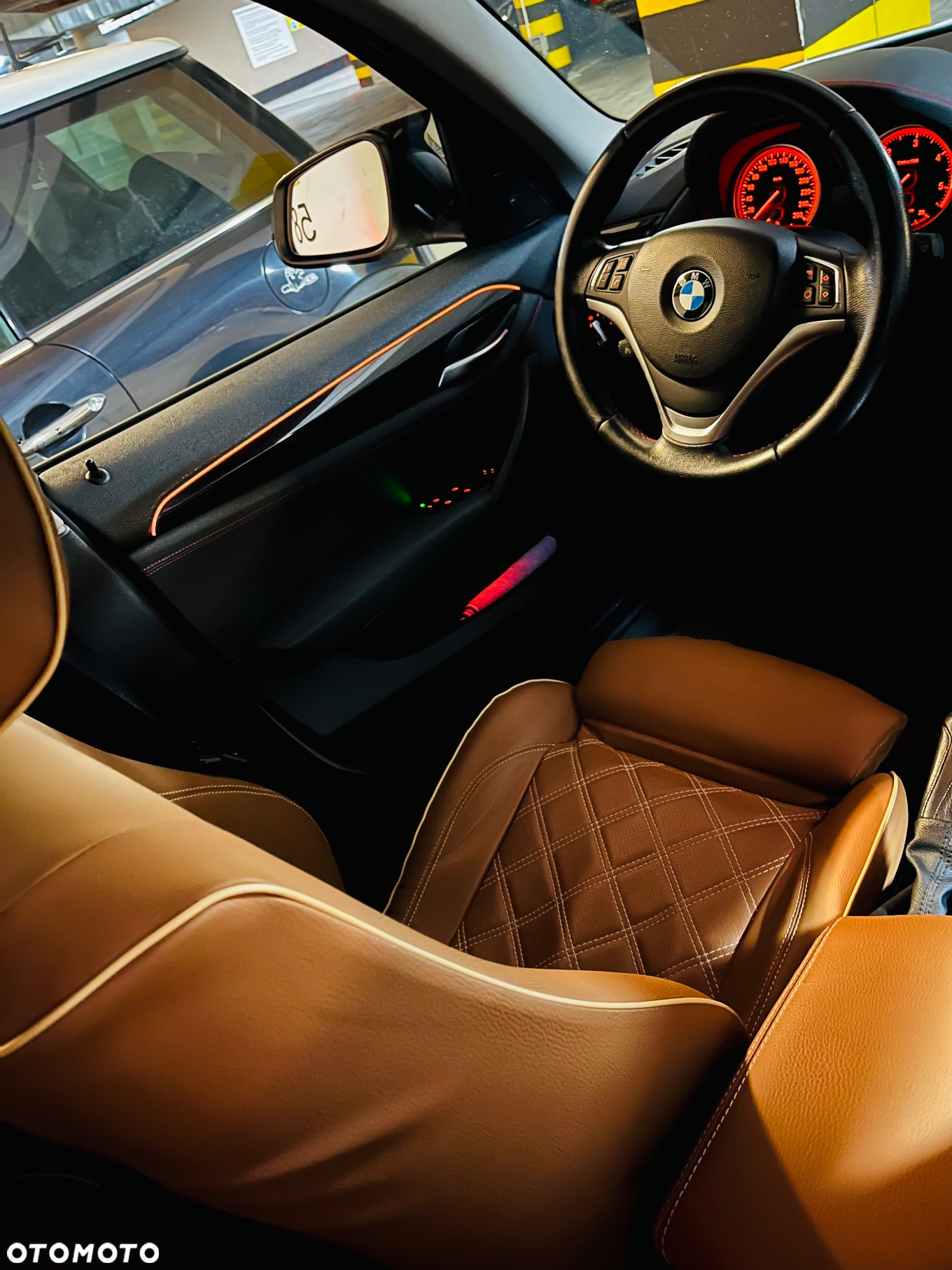 BMW X1 - 32