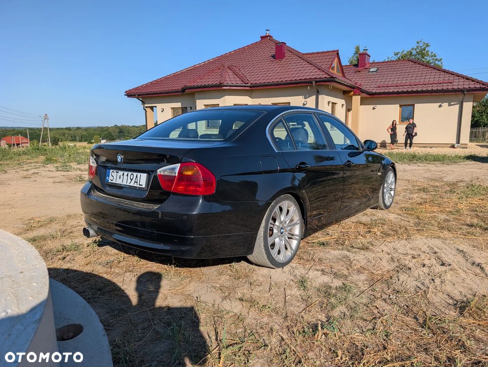 BMW Seria 3 330i - 4