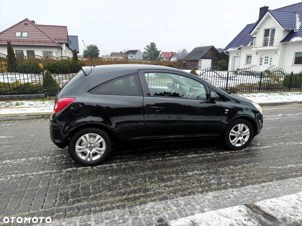 Opel Corsa 1.4 16V Edition 111 Jahre - 9