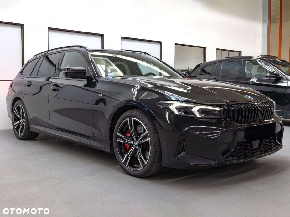 BMW Seria 3 330i xDrive M Sport - 4