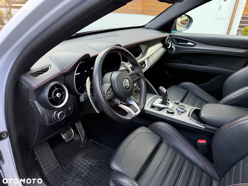 Alfa Romeo Stelvio 2.0 Turbo Competizione Q4 - 20