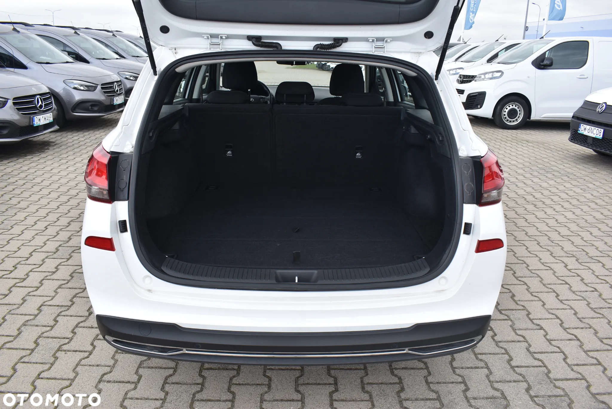Hyundai i30 1.5 T-GDI 48V Modern - 14