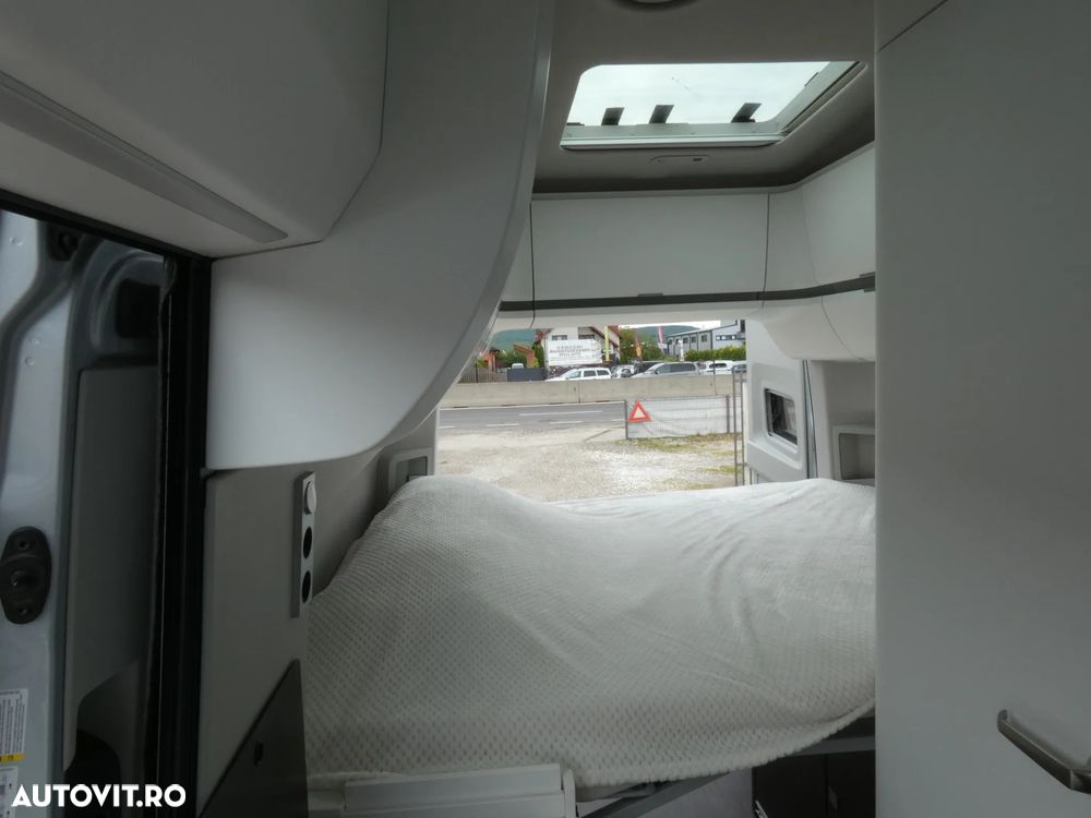 Volkswagen Crafter Grand California - 30