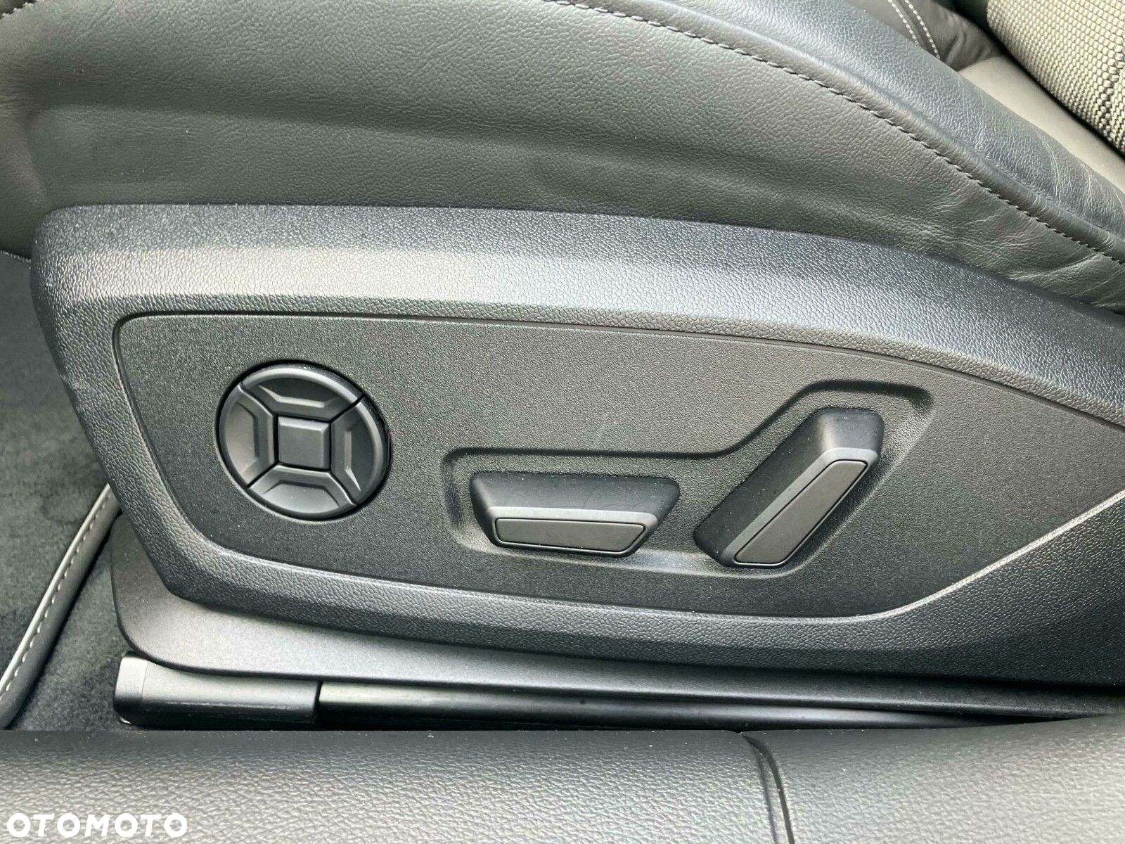 Audi A6 - 12
