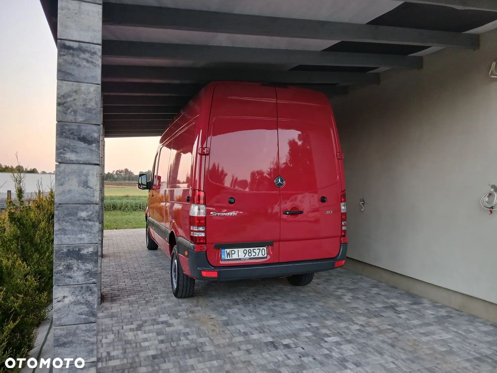 Mercedes-Benz Sprinter - 30