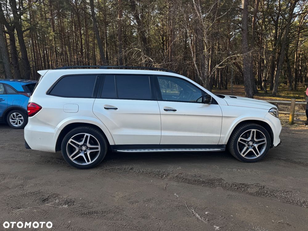 Mercedes-Benz GLS - 8