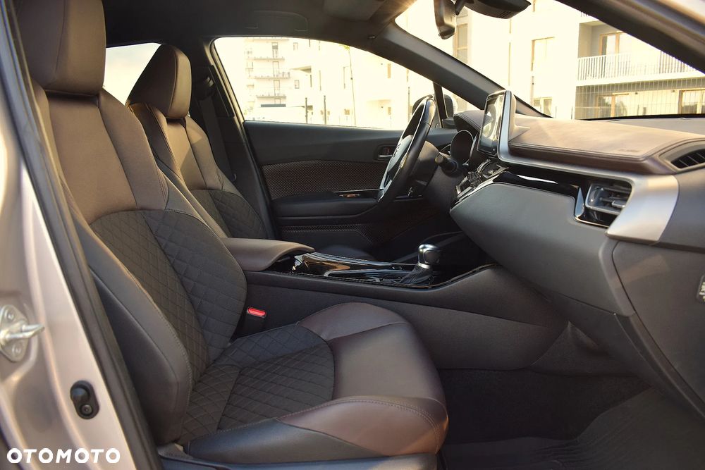 Toyota C-HR 1.8 Hybrid Prestige - 8