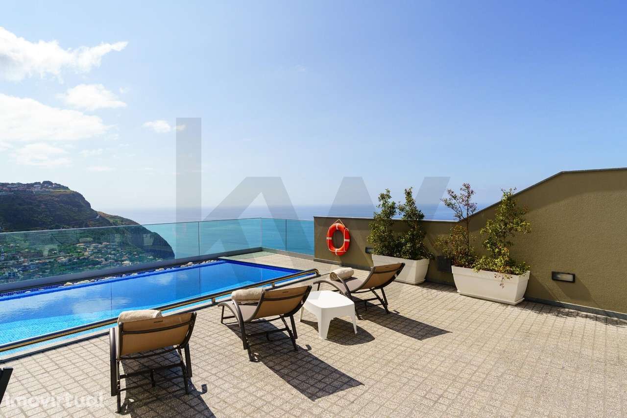 Moradia T2 Moderna com Vista Mar - Arco da Calheta - Grande imagem: 2/28