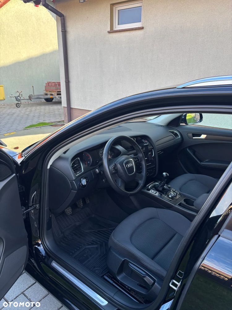 Audi A4 Avant 2.0 TDI - 27