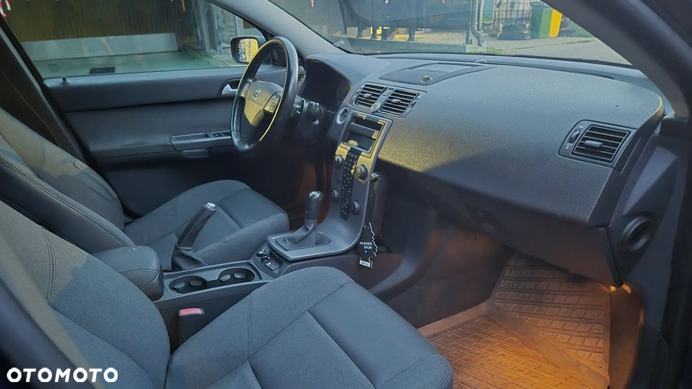Volvo V50 2.0D DPF Momentum - 6