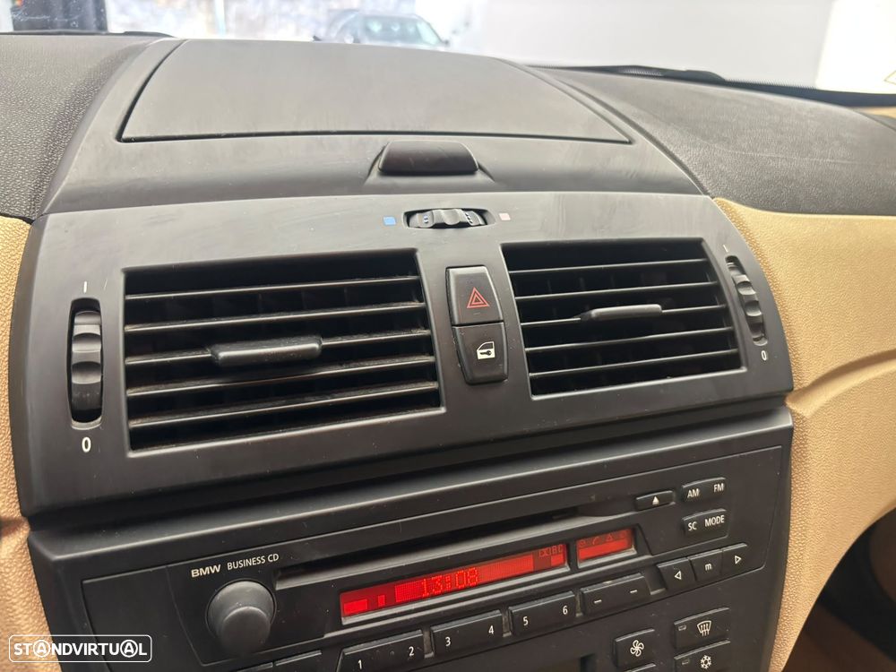 BMW X3 2.0 d - 8