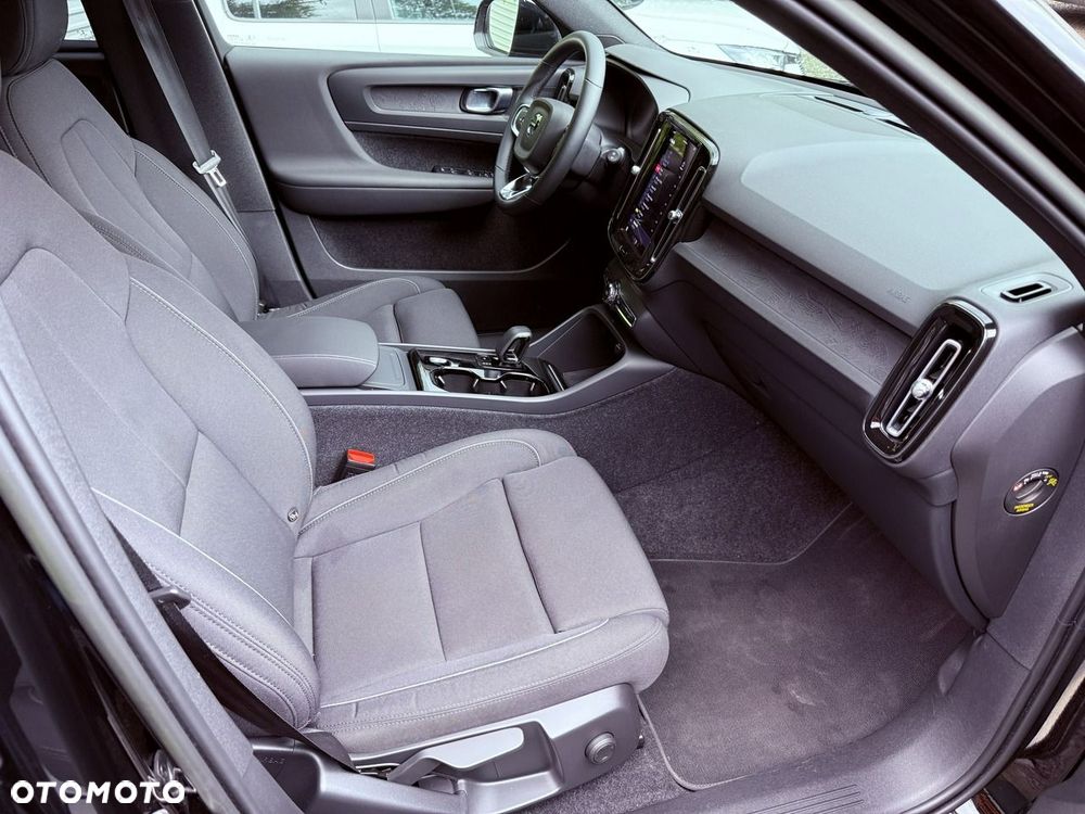 Volvo XC 40 - 36