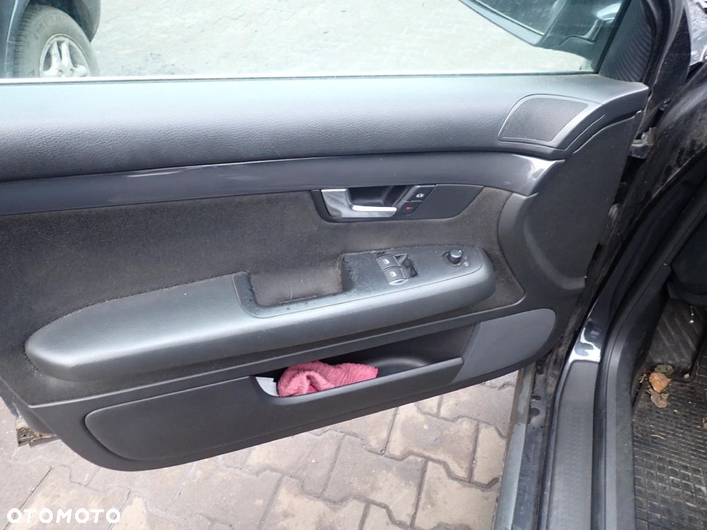 CZĘŚCI - Audi A4 B6 1,9 TDI 130KM AVF FILM KOMBI 6B GBA lakier LŻ9W LZ9W 2003r. INDEX - 9816 - 9