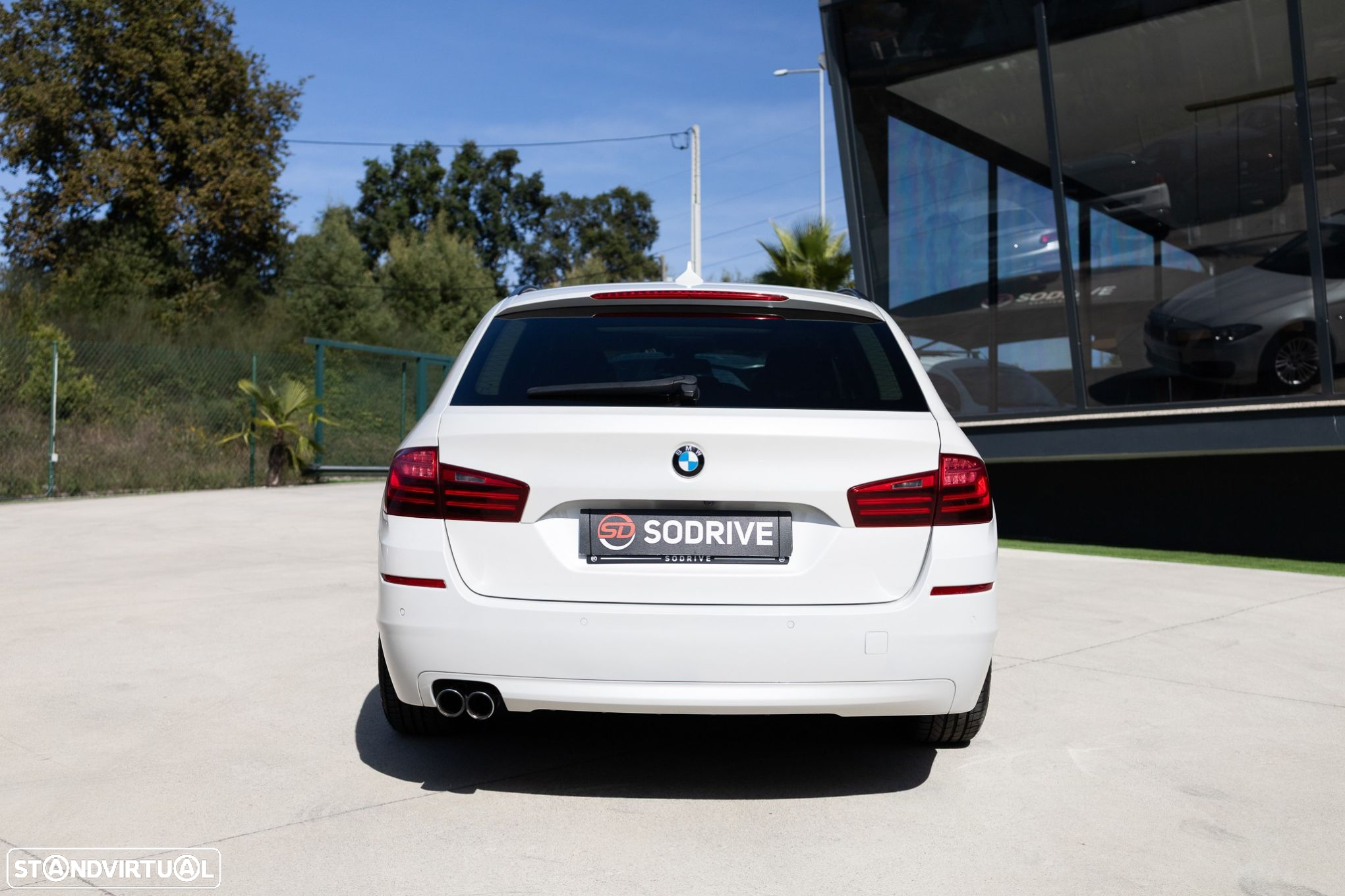 BMW 518 d Line Luxury Auto - 28