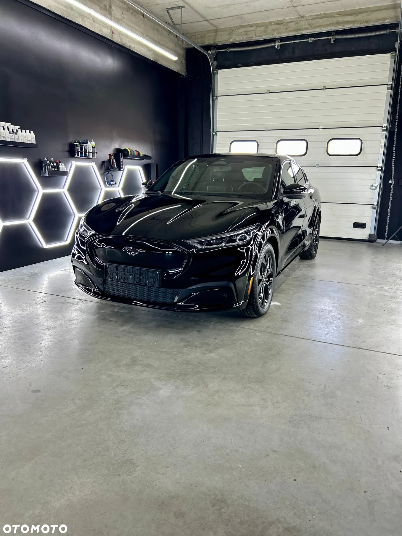 Ford Mustang Mach-E 91 kWh AWD Premium - 4