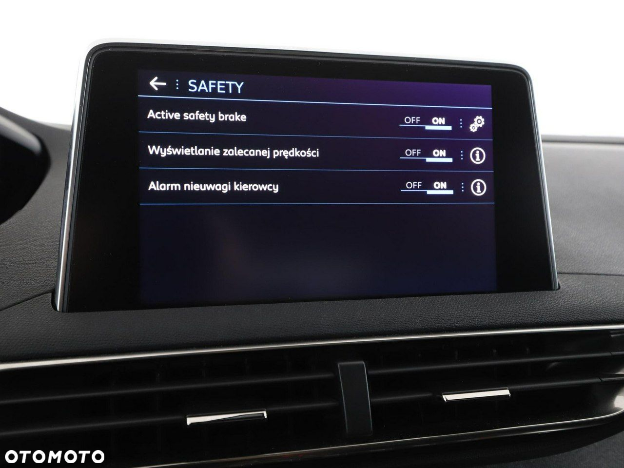 Peugeot 3008 1.2 PureTech GT S&S EAT8 - 28