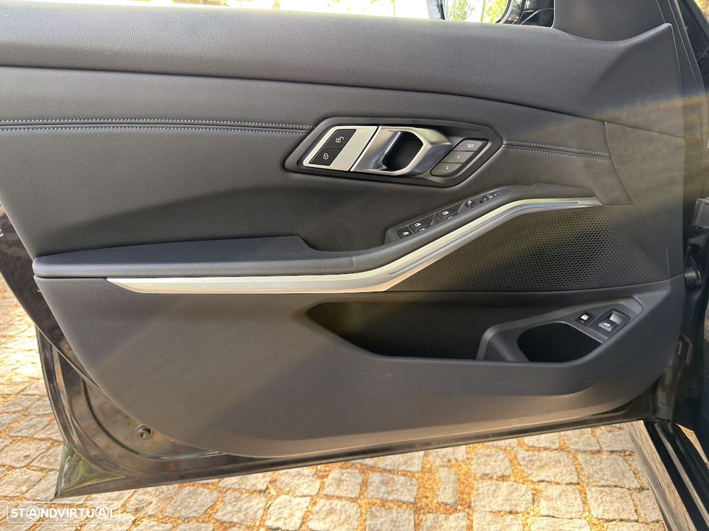 BMW 320 e Aut. M Sport - 12