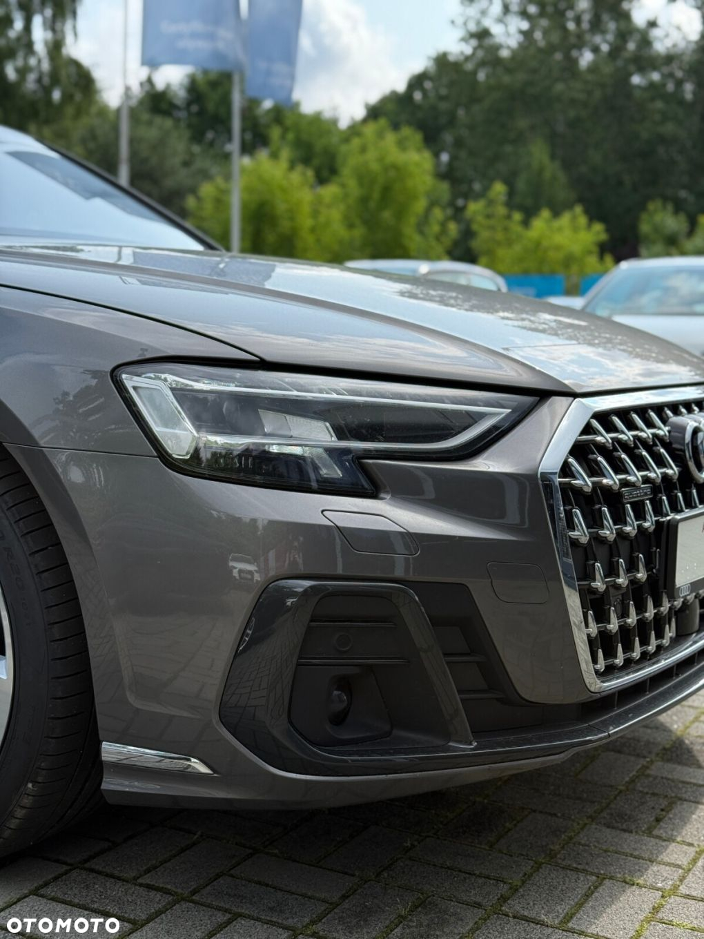 Audi A8 - 11