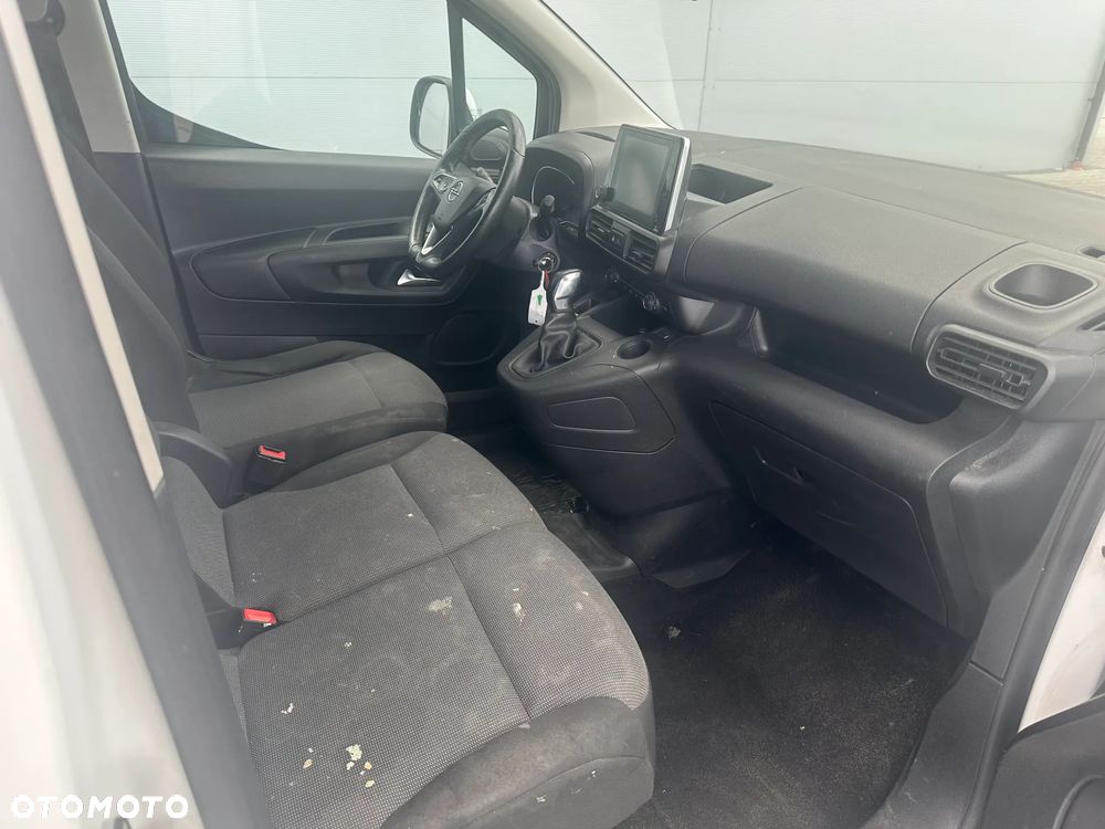Opel COMBO - 9