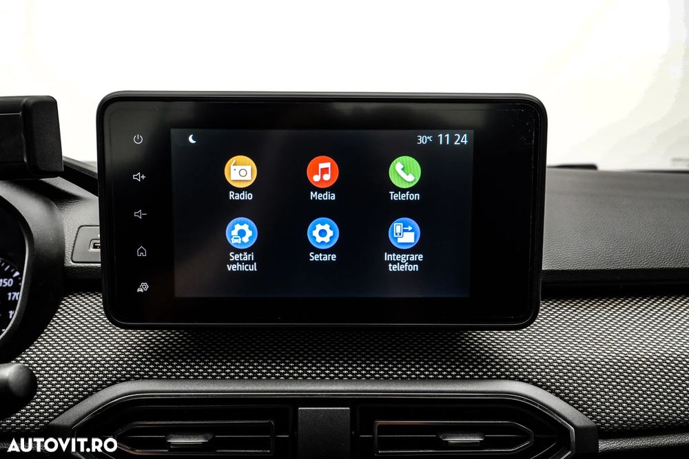 Dacia Logan TCe 90 Essential - 19