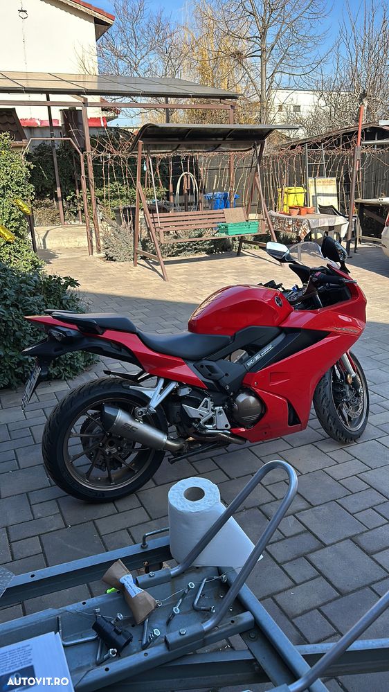 Honda VFR 800F V-Tec - 4