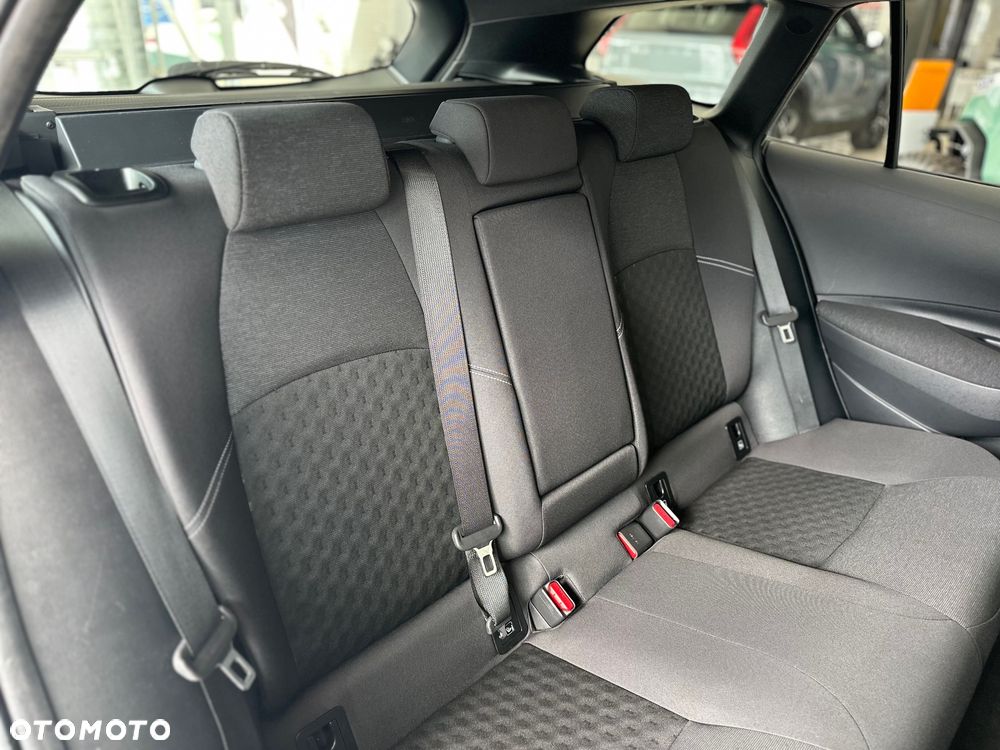 Toyota Corolla 1.8 Hybrid Executive - 9